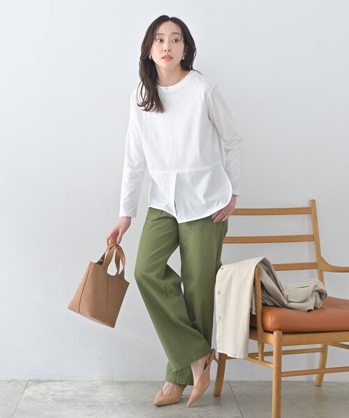 Liyoca（リヨカ）の「【Liyoca】ベーシック天竺スリットプルオーバー（Tシャツ/カットソー・レディース・ホワイト/ブラック・02）」の6枚目の写真