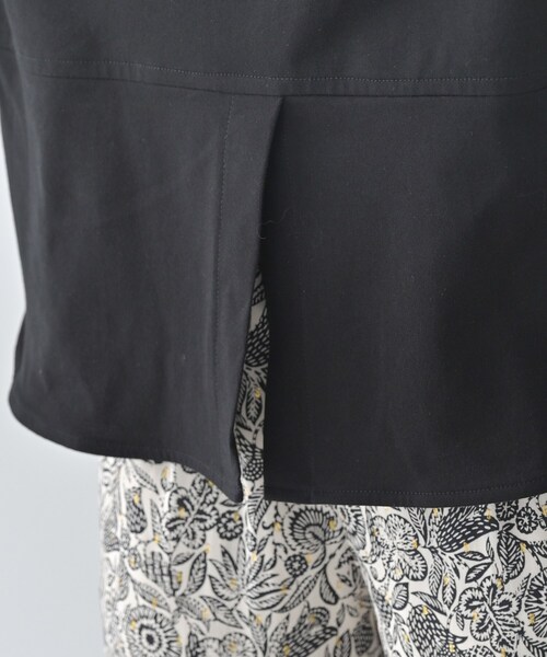 Liyoca（リヨカ）の「【Liyoca】ベーシック天竺スリットプルオーバー（Tシャツ/カットソー・レディース・ホワイト/ブラック・02）」の18枚目の写真