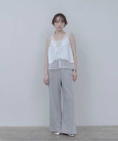 Eimee Law（エイミーロウ）の「レースエンブロランジェリージレ（ベスト・レディース・サックスブルー/オフホワイト/ネイビー/ブラック・FREE）」の13枚目の写真