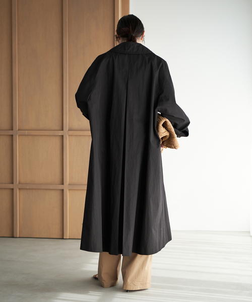 plage（プラージュ）の「R’IAM ボリュームトレンチコート（トレンチコート・レディース・ベージュ/ブラック・38/36）」の3枚目の写真