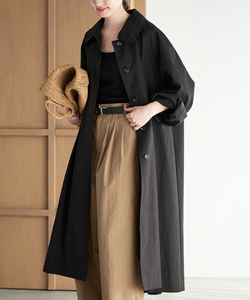 plage（プラージュ）の「R’IAM ボリュームトレンチコート（トレンチコート・レディース・ベージュ/ブラック・38/36）」の4枚目の写真