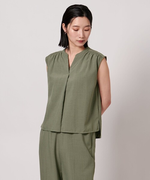 A DAY IN THE LIFE UNITED ARROWS(アデイインザライフユナイテッドアローズ)の「キーネックブラウス+ワイドパンツ ‐ウォッシャブル‐ <A DAY IN THE LIFE>(ワンピース・レディース・オリーブ/ネイビー/ベージュ・36/38)」の5枚目の写真