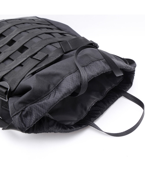 CHROME（クローム）の「［ CHROME / クローム ］BARRAGE KNAPSACK BK_BLACK / バラージ ナップサック ブラック 21リットル 耐水（バックパック/リュック・メンズ・ブラック・FREE）」の7枚目の写真