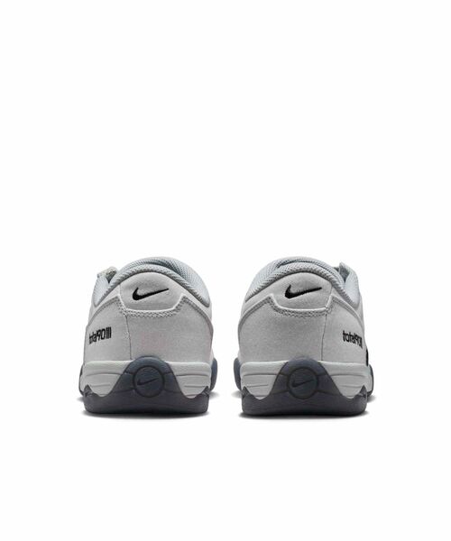NIKE（ナイキ）の「トータル 90 プレミアム メンズシューズ / Total 90 Premium Men's Shoes IH3585-002 Light Smoke Grey（スニーカー・メンズ・スモークグレー・26/26.5/27/27.5/28/24.5/25.5/28.5/29/29.5/30/24/25）」の4枚目の写真
