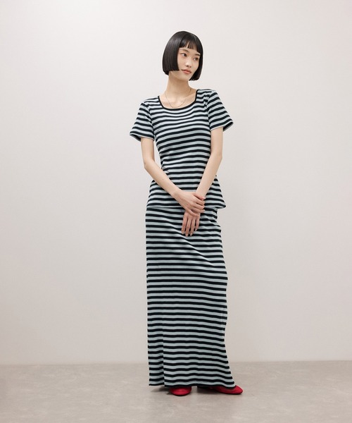 ADAM ET ROPE'(アダムエロペ)の「【Miller for ADAM ET ROPE'】別注 スクエアTee(Tシャツ/カットソー・レディース・ブルー/キナリ・FREE)」の4枚目の写真