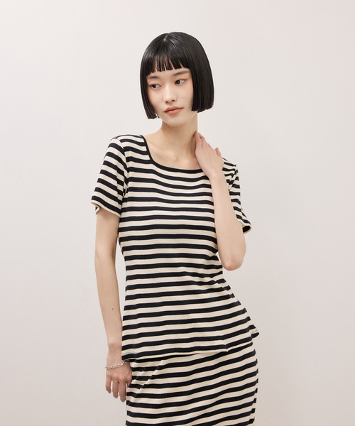 ADAM ET ROPE'(アダムエロペ)の「【Miller for ADAM ET ROPE'】別注 スクエアTee(Tシャツ/カットソー・レディース・ブルー/キナリ・FREE)」の11枚目の写真