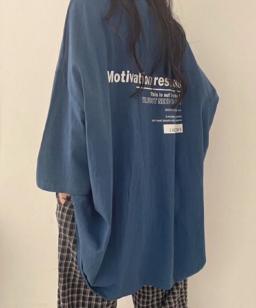 yuue' ( wear )(ユーイ)の「オーバーサイズロゴプリント半袖Tシャツ(Tシャツ/カットソー・レディース・ブルー/ライトグレー/ホワイト・FREE)」の1枚目の写真