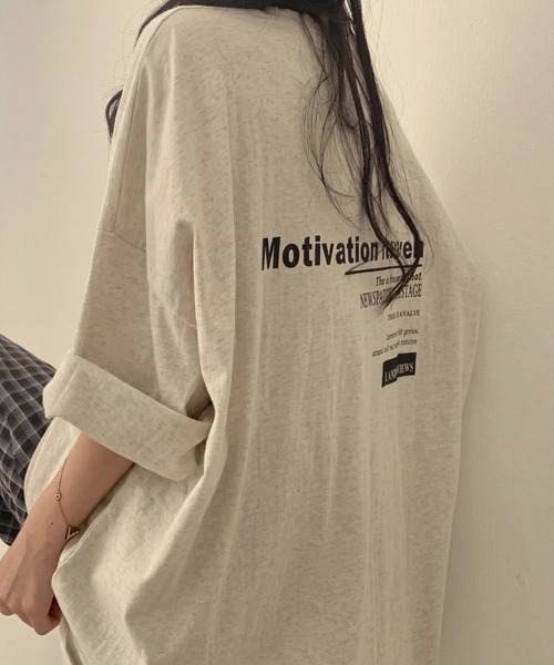 yuue' ( wear )(ユーイ)の「オーバーサイズロゴプリント半袖Tシャツ(Tシャツ/カットソー・レディース・ブルー/ライトグレー/ホワイト・FREE)」の3枚目の写真