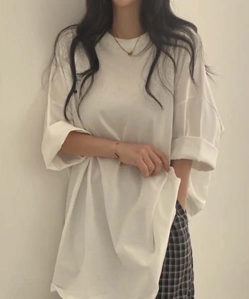 yuue' ( wear )(ユーイ)の「オーバーサイズロゴプリント半袖Tシャツ(Tシャツ/カットソー・レディース・ブルー/ライトグレー/ホワイト・FREE)」の8枚目の写真