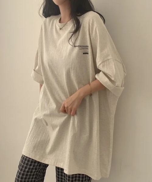 yuue' ( wear )(ユーイ)の「オーバーサイズロゴプリント半袖Tシャツ(Tシャツ/カットソー・レディース・ブルー/ライトグレー/ホワイト・FREE)」の15枚目の写真