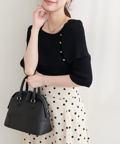 natural couture(ナチュラルクチュール)の「オフショルデザイン半袖ニット(ニット/セーター・レディース・イエロー/ピンク/オフホワイト/ブラック/サックスブルー・FREE)」の2枚目の写真