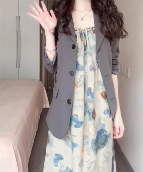 AMAJI(アマジ)の「水墨画風タイダイキャミソールマキシワンピース(ワンピース・レディース・マルチ・X-LARGE/LARGE/MEDIUM/SMALL)」の4枚目の写真