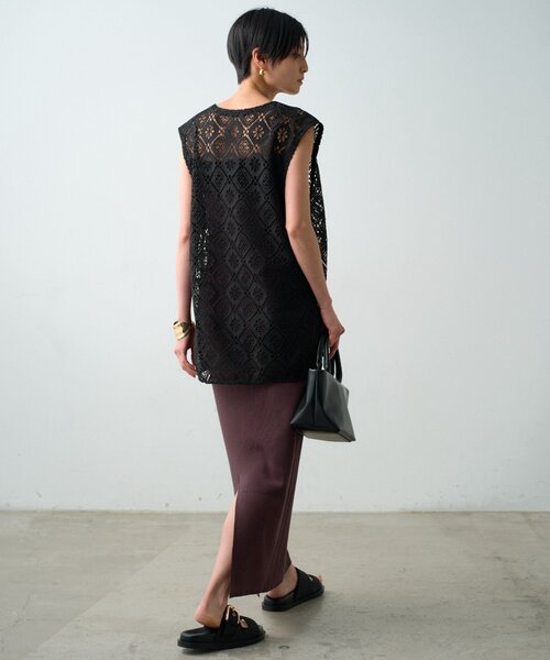 LOUNGEDRESS（ラウンジドレス）の「ニットキャミワンピース（ワンピース・レディース・ブラック/ブラウン・FREE）」の5枚目の写真