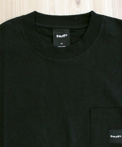 HUF（ハフ）の「ボックスロゴ 半袖ポケットTシャツ BOX LOGO SS POCKET TEE（Tシャツ/カットソー・メンズ・ホワイト×グレー/ブラック×ブラック・M/L/XL）」の10枚目の写真