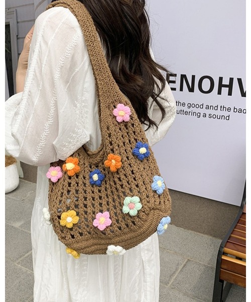 CHEER(チアー)の「ナチュラル可愛い立体フラワーモチーフクロシェ編みバッグ(トートバッグ・レディース・アイボリー/カーキ・FREE)」の9枚目の写真