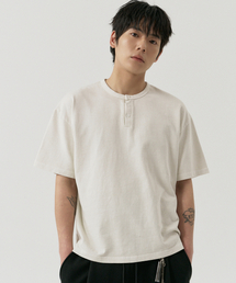 GNOK（グノック）の「ピグメントクロップヘンリーネック半袖Tシャツ[クリーム]（Tシャツ/カットソー）」
