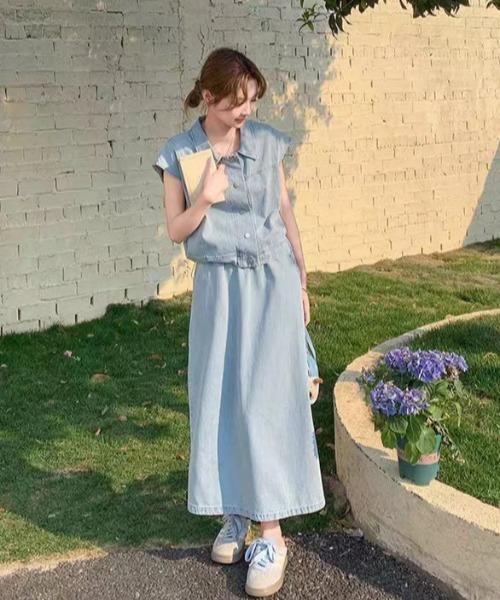 FAVORITO(ファヴォリート)の「デニムトップススカートセットアップ(セットアップ・レディース・ライトブルー/ダークブルー・XL/L/M/S)」の22枚目の写真