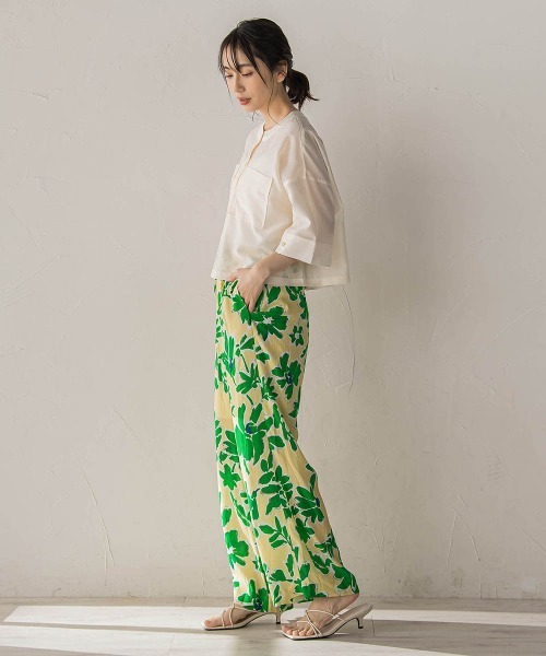 Droite lautreamont(ドロワットロートレアモン)の「【WEB限定】シアーサテンバンドカラーブラウス(シャツ/ブラウス・レディース・オフホワイト/ブルー/チャコールグレー・M)」の11枚目の写真
