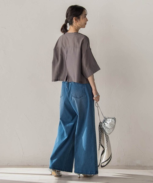 Droite lautreamont(ドロワットロートレアモン)の「【WEB限定】シアーサテンバンドカラーブラウス(シャツ/ブラウス・レディース・オフホワイト/ブルー/チャコールグレー・M)」の20枚目の写真