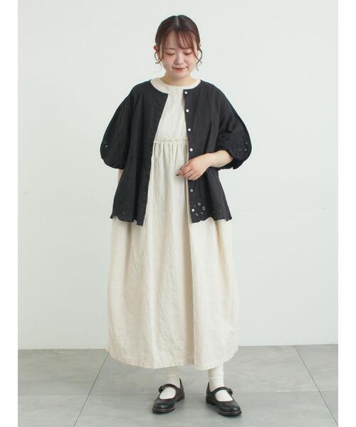TSUHARU by Samansa Mos2（ツハルバイサマンサモスモス）の「カットワーク刺繍ボリューム袖ブラウス（シャツ/ブラウス・レディース・ホワイト/ブルー/ブラック・F）」の7枚目の写真