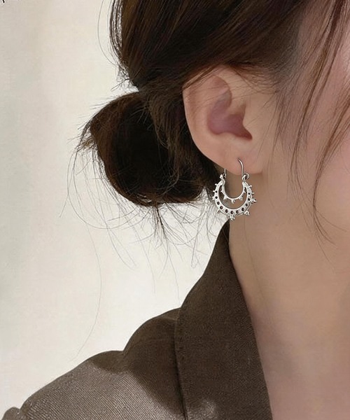 LA VORAGINE（ラ ヴォラジネ）の「レトロ風 幾何モチーフ 個性的ピアス ジプシー（ピアス（両耳用）・レディース・A/E/H/D/G/O/C/Q/F/J/B/K/I/L/P/M/R/N・FREE）」の17枚目の写真