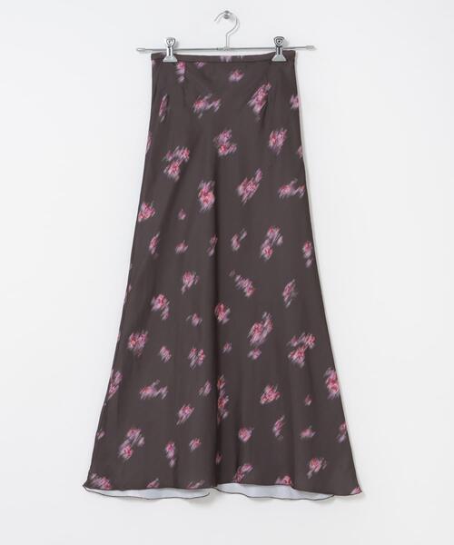 URBAN RESEARCH ROSSO WOMEN(アーバンリサーチ ロッソ)の「ダークプリント バイアススカート(スカート・レディース・ブラック/ブラウン・38/36)」の18枚目の写真