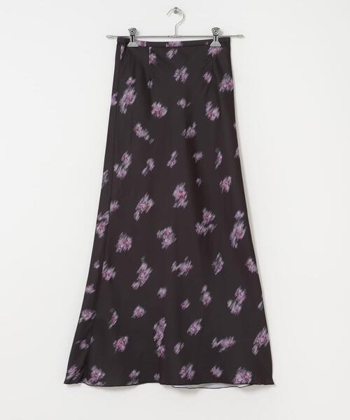 URBAN RESEARCH ROSSO WOMEN(アーバンリサーチ ロッソ)の「ダークプリント バイアススカート(スカート・レディース・ブラック/ブラウン・38/36)」の7枚目の写真