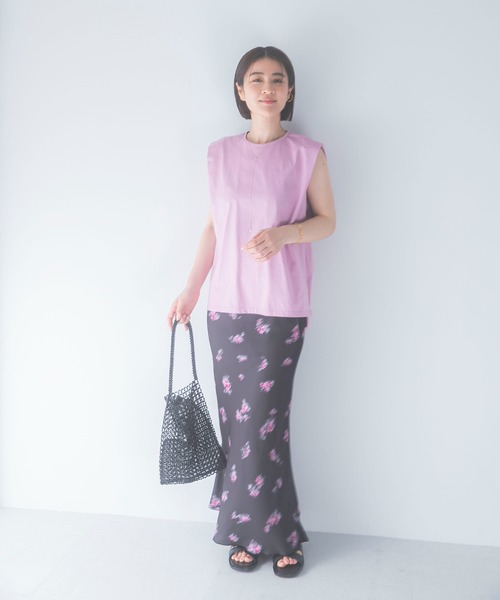 URBAN RESEARCH ROSSO WOMEN（アーバンリサーチ　ロッソ）の「ダークプリント バイアススカート（スカート・レディース・ブラック/ブラウン・38/36）」の14枚目の写真