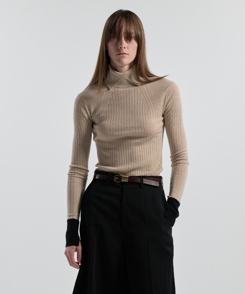 CINOH(チノ)の「15.5 MICRON WOOL TURTLENECK KNIT(ニット/セーター・レディース・ベージュ/チャコールグレー/ブラック・38/36)」の15枚目の写真