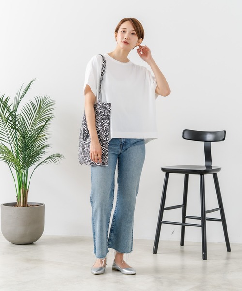fort point(フォーポイント)の「【C-FORTPOINT/フォートポイント】【涼しさと美シルエットを叶える 接触冷感機能付き】ドルマンスリーブ5分袖Tシャツ ひんやり涼しい 体型カバー 華奢見え ゆったり(Tシャツ/カットソー・レディース・ブラック/ブルー/オフホワイト/チャコールグレー/イエロー・FREE)」の16枚目の写真