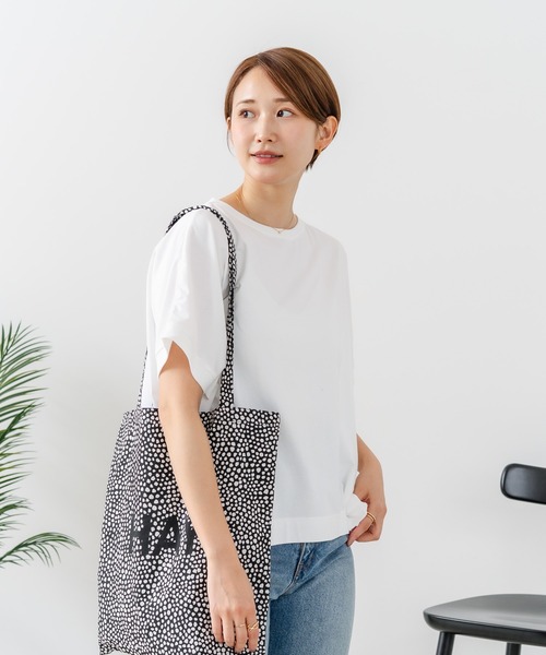 fort point(フォーポイント)の「【C-FORTPOINT/フォートポイント】【涼しさと美シルエットを叶える 接触冷感機能付き】ドルマンスリーブ5分袖Tシャツ ひんやり涼しい 体型カバー 華奢見え ゆったり(Tシャツ/カットソー・レディース・ブラック/ブルー/オフホワイト/チャコールグレー/イエロー・FREE)」の20枚目の写真