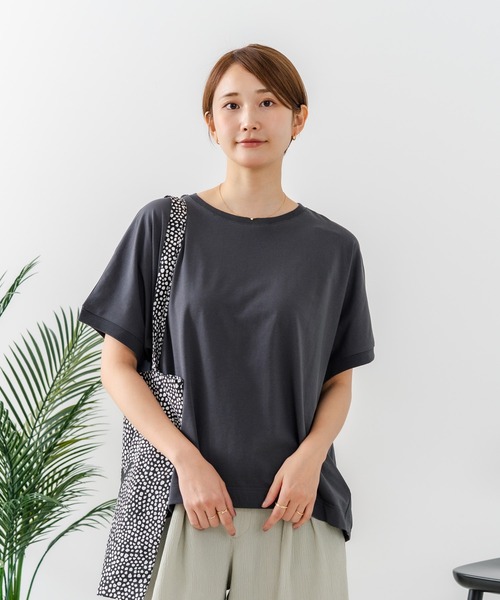 fort point(フォーポイント)の「【C-FORTPOINT/フォートポイント】【涼しさと美シルエットを叶える 接触冷感機能付き】ドルマンスリーブ5分袖Tシャツ ひんやり涼しい 体型カバー 華奢見え ゆったり(Tシャツ/カットソー・レディース・ブラック/ブルー/オフホワイト/チャコールグレー/イエロー・FREE)」の8枚目の写真