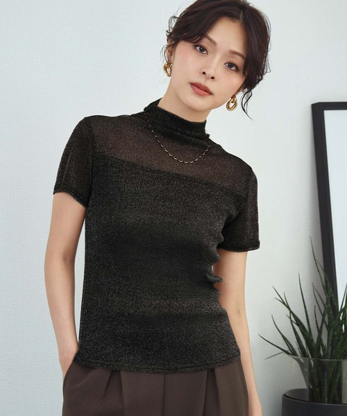LOWO(ロワ)の「シアートップス ハイネック 半袖 ラメ シースルー レイヤードトップス オケージョン 結婚式 パーティー お呼ばれ《着用動画あり》(Tシャツ/カットソー・レディース・ホワイト/ベージュ/グレー/ブラック/アイボリー/ブラウン・FREE)」の4枚目の写真