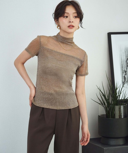 LOWO(ロワ)の「シアートップス ハイネック 半袖 ラメ シースルー レイヤードトップス オケージョン 結婚式 パーティー お呼ばれ《着用動画あり》(Tシャツ/カットソー・レディース・ホワイト/ベージュ/グレー/ブラック/アイボリー/ブラウン・FREE)」の8枚目の写真