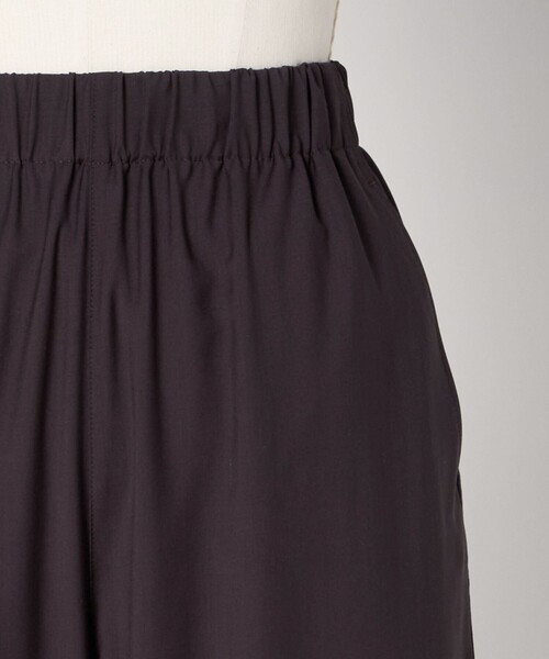 LOEFF（ロエフ）の「＜LOEFF＞トロピカルウール ハーレム パンツ（その他パンツ・レディース・ワイン/ブラウン系/ブラック・0/1）」の8枚目の写真
