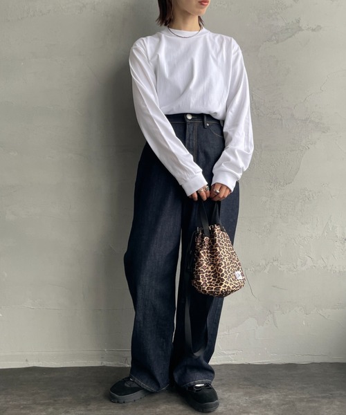 HANES（ヘインズ）の「【WEB先行予約】[HANES/ヘインズ] BEEFY ロングスリーブパックTシャツ（Tシャツ/カットソー・レディース・ブラック/ホワイト・L/M/S/XL）」の3枚目の写真