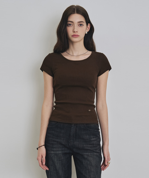 COSTUMEOCLOCK WOMAN（カスタムオクロック ウーマン）の「[キャップ内蔵] コンフォートUネックハーフTシャツ 10 COLOR COWTS001（Tシャツ/カットソー・レディース・ブラック/ダークブラウン/クリーム/ダークグレー/エメラルド/ライトグレー/ネイビー/レッド/スカイブルー/ホワイト・SMALL/MEDIUM）」の11枚目の写真