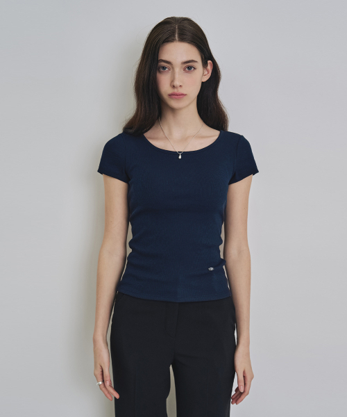 COSTUMEOCLOCK WOMAN（カスタムオクロック ウーマン）の「[キャップ内蔵] コンフォートUネックハーフTシャツ 10 COLOR COWTS001（Tシャツ/カットソー・レディース・ブラック/ダークブラウン/クリーム/ダークグレー/エメラルド/ライトグレー/ネイビー/レッド/スカイブルー/ホワイト・SMALL/MEDIUM）」の13枚目の写真
