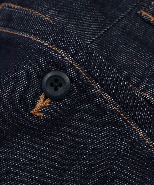 The DUFFER of ST.GEORGE(ザダファーオブセントジョージ)の「COOLMAX WIDE TAPERED EASY DENIM PANTS:クールマックス イージーワイドデニム / タック入り / ライトオンス(デニムパンツ・メンズ・ネイビー・X-LARGE/MEDIUM/SMALL/LARGE)」の10枚目の写真