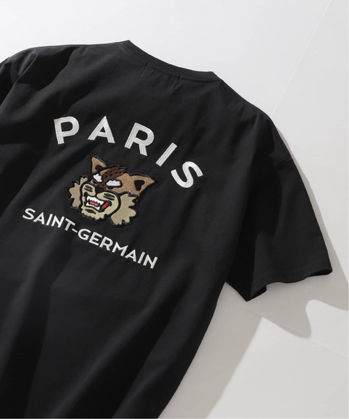PARIS SAINT-GERMAIN(パリサンジェルマン)の「【Paris Saint-Germain】カレッジロゴ刺しゅう Tシャツ(Tシャツ/カットソー・メンズ・ホワイト/ブラウン/ブラック・LARGE/MEDIUM/SMALL/X-LARGE)」の1枚目の写真
