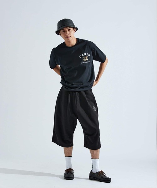 PARIS SAINT-GERMAIN(パリサンジェルマン)の「【Paris Saint-Germain】カレッジロゴ刺しゅう Tシャツ(Tシャツ/カットソー・メンズ・ホワイト/ブラウン/ブラック・LARGE/MEDIUM/SMALL/X-LARGE)」の5枚目の写真