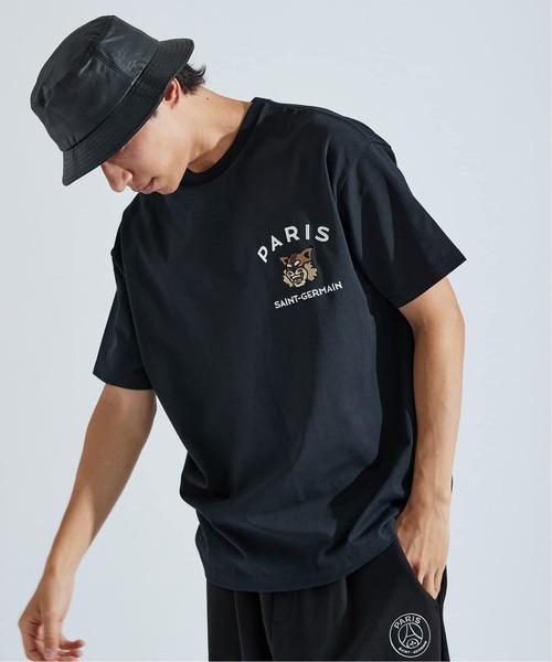 PARIS SAINT-GERMAIN(パリサンジェルマン)の「【Paris Saint-Germain】カレッジロゴ刺しゅう Tシャツ(Tシャツ/カットソー・メンズ・ホワイト/ブラウン/ブラック・LARGE/MEDIUM/SMALL/X-LARGE)」の18枚目の写真
