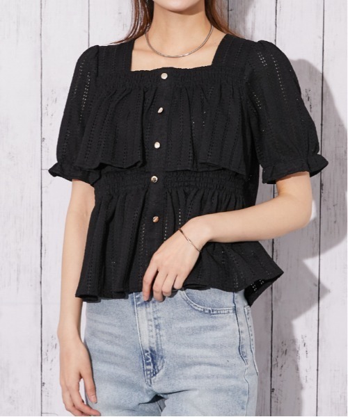 GORGE（ゴージ）の「《カットフリル・透け感》ブラウス／フェミカジュ×ナチュラル／春夏／全3色（シャツ/ブラウス・レディース・オフホワイト/ブラック/ボルドー・F）」の2枚目の写真