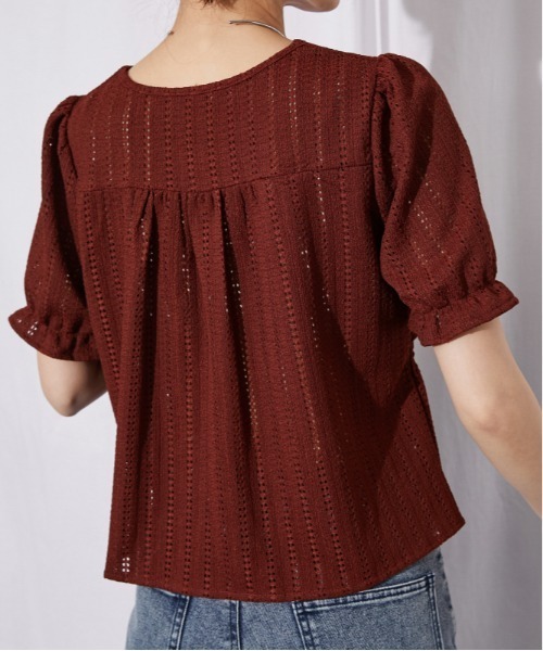 GORGE（ゴージ）の「《カットフリル・透け感》ブラウス／フェミカジュ×ナチュラル／春夏／全3色（シャツ/ブラウス・レディース・オフホワイト/ブラック/ボルドー・F）」の21枚目の写真
