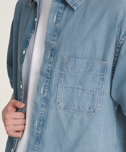 VANS(バンズ)の「CYRUS ストレートヘム デニムシャツ / Cyrus Straight Hem Denim SS Wo VN000UBKCDX1(シャツ/ブラウス・メンズ・インディゴブルー・SMALL/MEDIUM/LARGE/X-LARGE)」の3枚目の写真