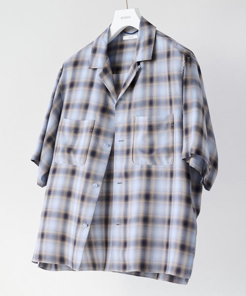 STUDIOUS(ステュディオス)の「【STUDIOUS】CupraAmunzen short sleeve shirts / 放熱素材 / 放湿素材 / 接触冷感 / キュプラショートスリーブシャツ(シャツ/ブラウス・メンズ・ベージュ/ブラウン/ネイビー・1/2)」の1枚目の写真