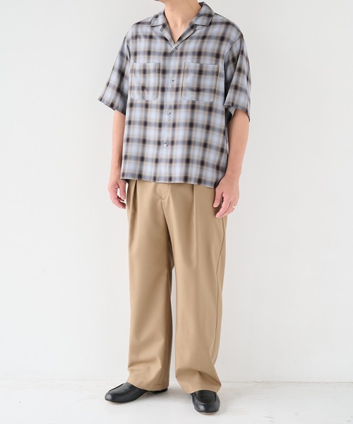 STUDIOUS(ステュディオス)の「【STUDIOUS】CupraAmunzen short sleeve shirts / 放熱素材 / 放湿素材 / 接触冷感 / キュプラショートスリーブシャツ(シャツ/ブラウス・メンズ・ベージュ/ブラウン/ネイビー・1/2)」の4枚目の写真