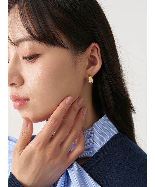 SNIDEL(スナイデル)の「メタルミニピアス(ピアス(両耳用)・レディース・シルバー/ゴールド・F)」の14枚目の写真