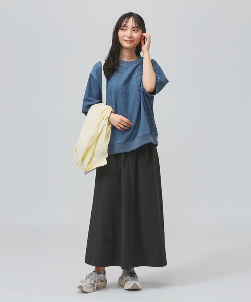 adidas(アディダス)の「【別注】アディダス adidas クールフィーリング デニム オーバーサイズ 半袖 カフヘム Tシャツ 限定コラボ(Tシャツ/カットソー・レディース・ダークブルー/サックスブルー・M/L/XL/S)」の6枚目の写真