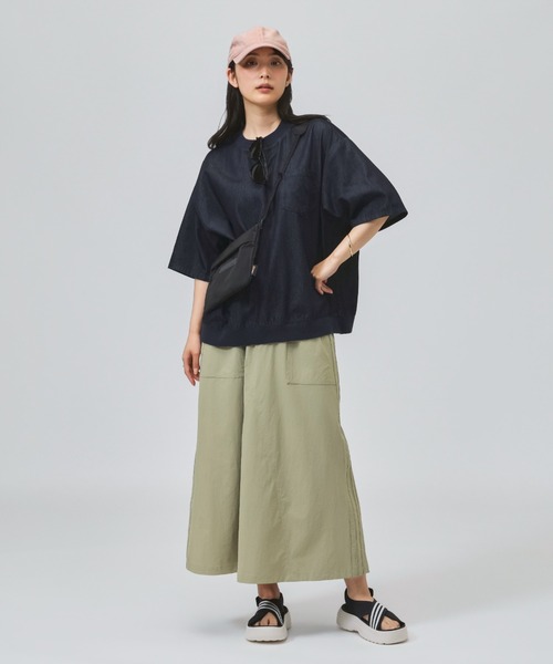 adidas(アディダス)の「【別注】アディダス adidas クールフィーリング デニム オーバーサイズ 半袖 カフヘム Tシャツ 限定コラボ(Tシャツ/カットソー・レディース・ダークブルー/サックスブルー・M/L/XL/S)」の13枚目の写真